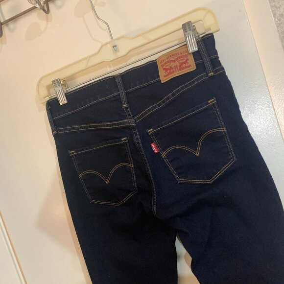 Jeans - Picture 2 of 2